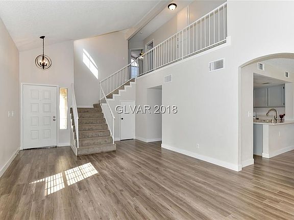 2nd image of 6805 Midpark Cir