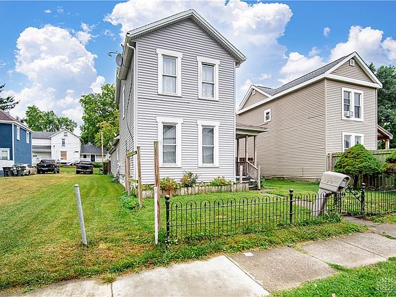3rd image of 410 S Jersey St