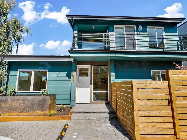 10213 40th Ave SW #C — Photo 8