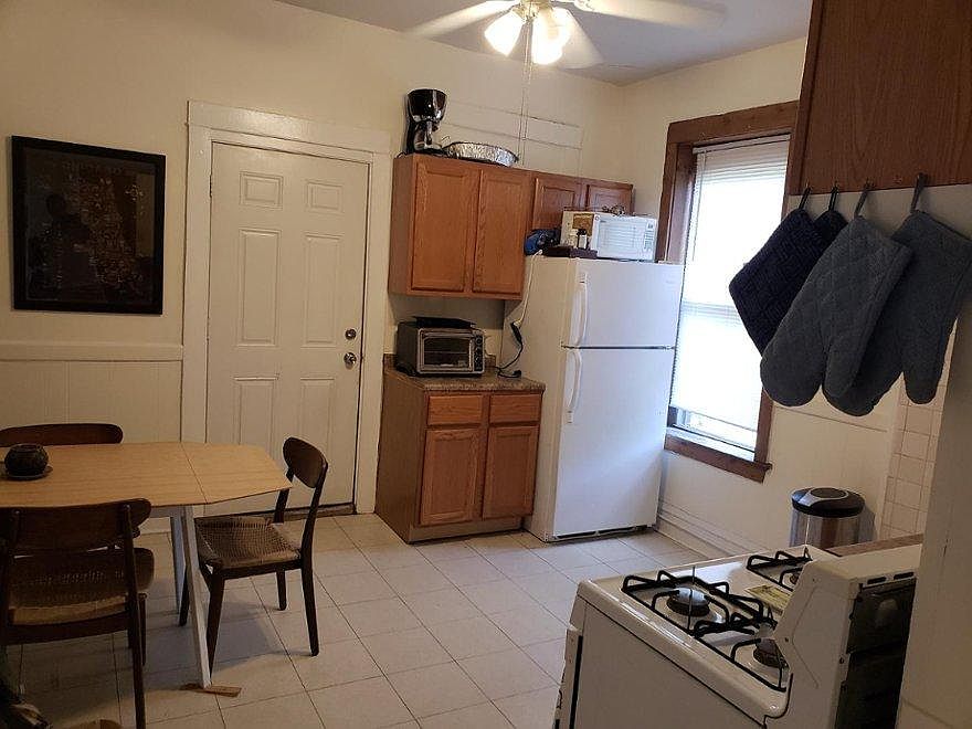 1st image of 2755 N Richmond St #1