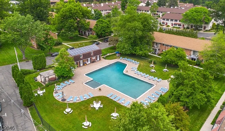 320 S 2k Morristown Town Town #2K — Photo 1