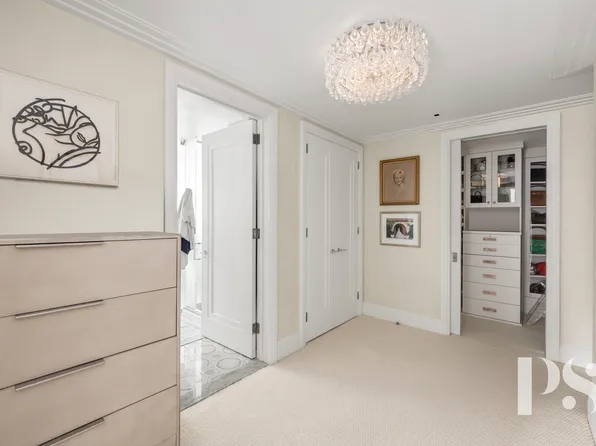 733 Park Avenue image 23 of 27