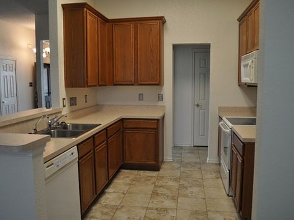 5th image of 1510 Fern Dr