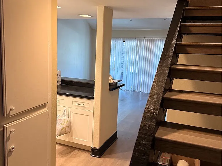 300 S Prospectors Rd — Photo 5