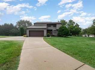 6106 Pintail Ct, Oak Ridge, NC 27310