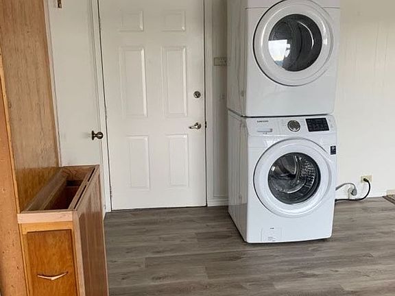 4th image of 12396 E Lake Dr