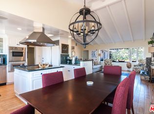 2690 Glendower Ave, Los Angeles, CA 90027