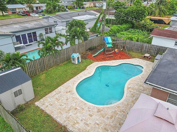 2nd image of 8520 NW 25th Court