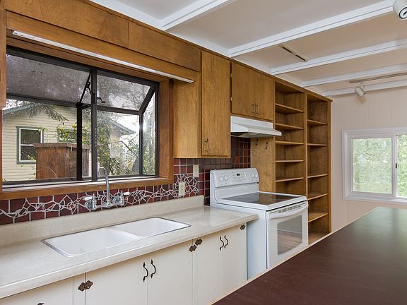 Open and airy kitchen.