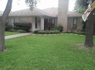 2003 W Princeton Dr, Ennis, TX 75119