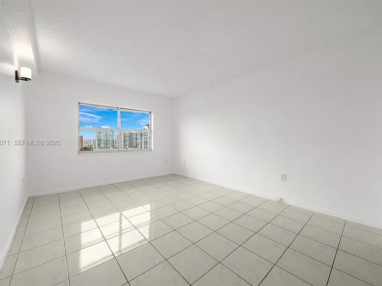 400 Kings Point Dr #1628 — Photo 18