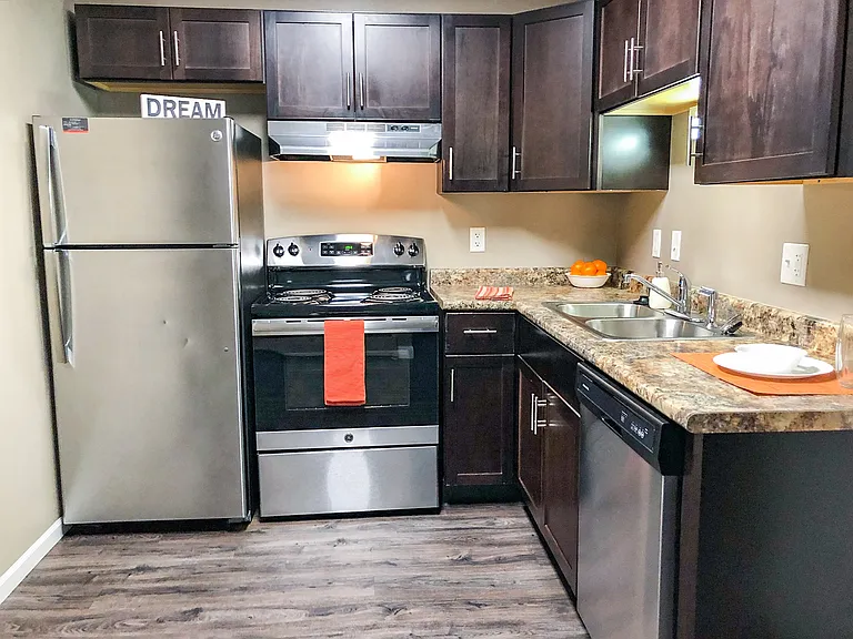 The Ridge Apartments — Photo 178