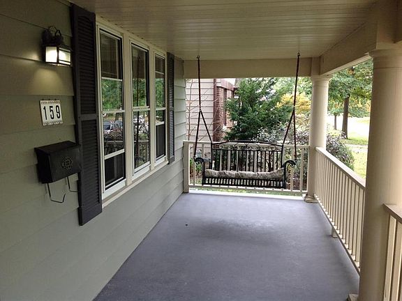 2nd image of 159 E Schreyer Pl