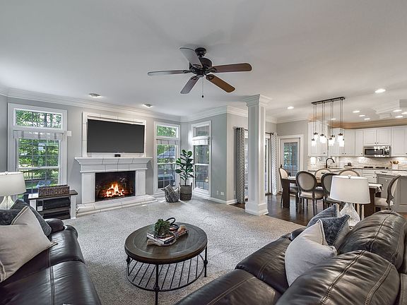 5th image of 39W885 N Robert Frost Cir