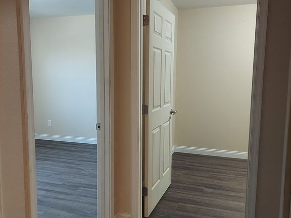5th image of 52 Westwood Dr #4