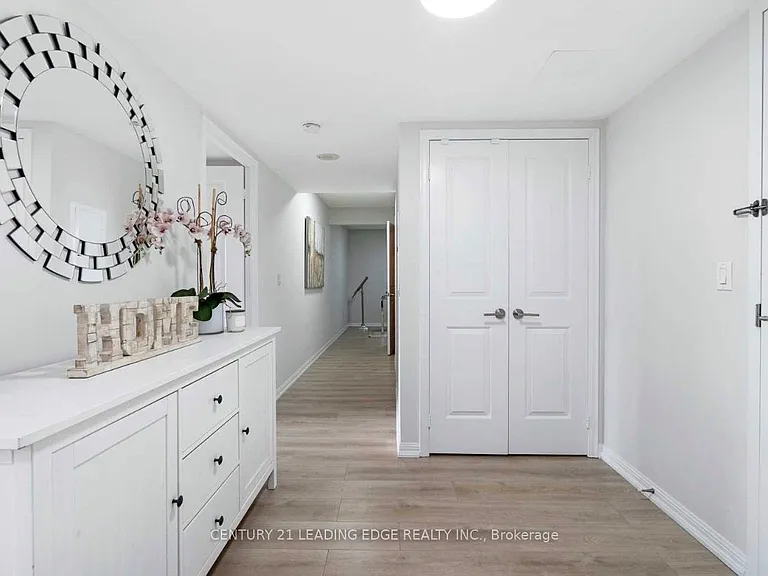 65 Liberty St #423 — Photo 3
