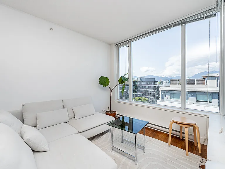 250 E 6th Ave #706 — Photo 19