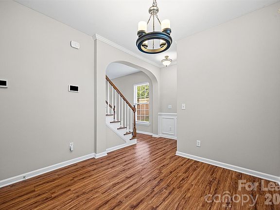 5th image of 2330 Mirage Pl