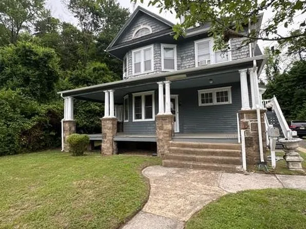 718 Woodlane Rd, Edgewater Park, NJ 08010
