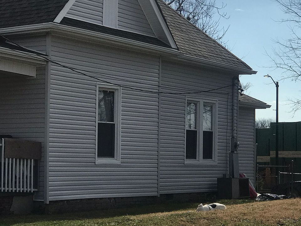 2nd image of 301 Ben Hur Ave