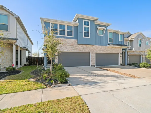 4018 Balboa Dr, Iowa Colony, TX 77583