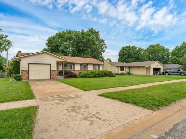 6427 SW 28th St, Topeka, KS 66614