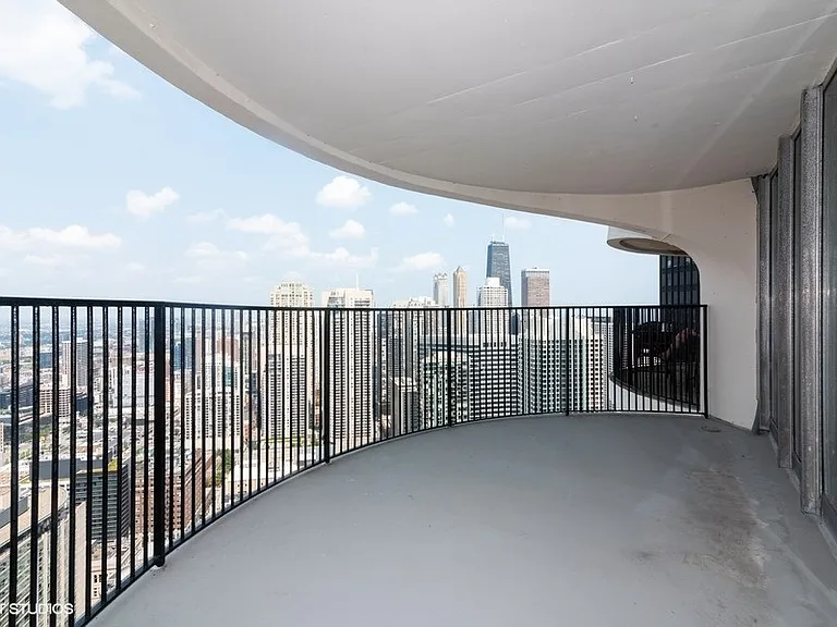 300 N State St #5517 — Photo 9