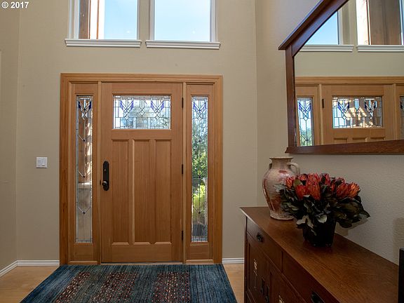 4th image of 19325 Suncrest Dr