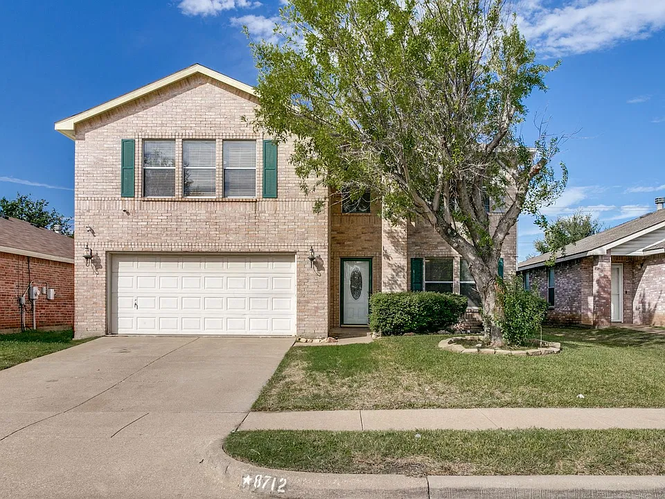 8712 Hunters Creek Dr