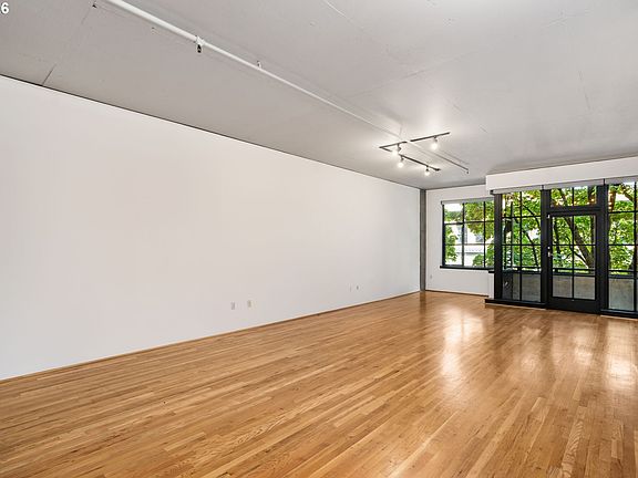 4th image of 408 NW 12th Ave APT 204