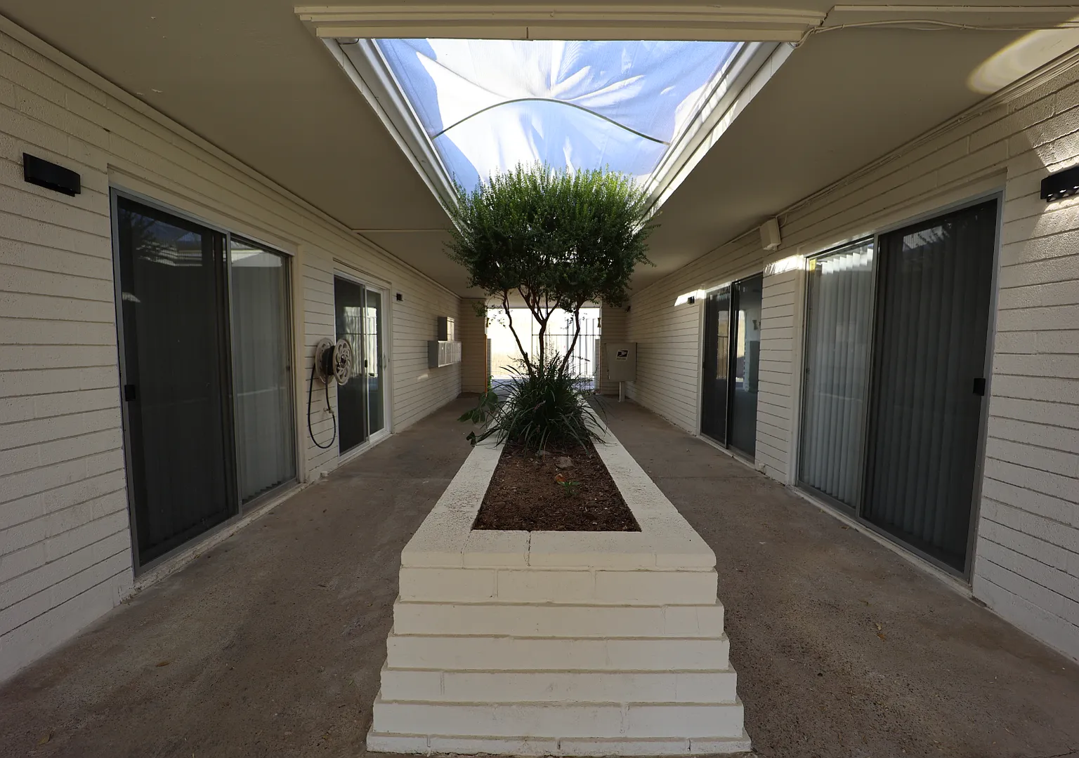 Mid-Century Gem Hidden in a Stunning, Historic Neighborhood! — Photo 4