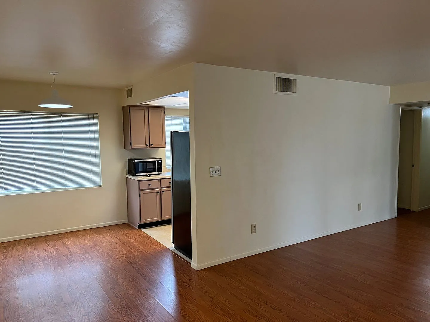Two Bedroom Ground Floor Condo Near Prescott Airport — Photo 3