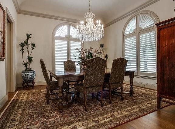 5th image of 6906 Forest Glen Blvd