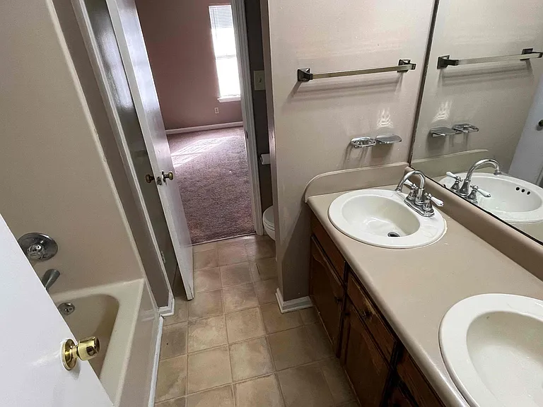 2409 Kelly Ave SW #3 — Photo 5