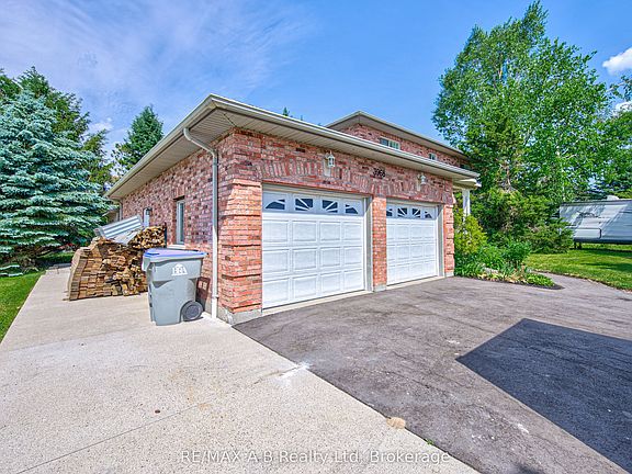 2nd image of 3968 Wilson St