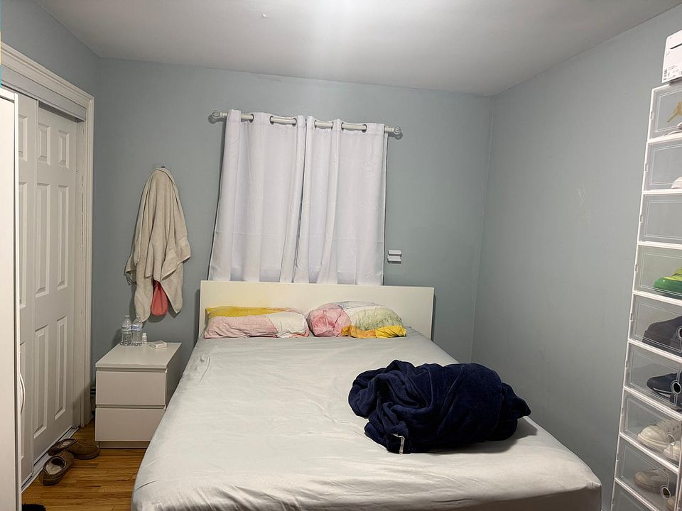 1st image of 47 Milford Dr #1