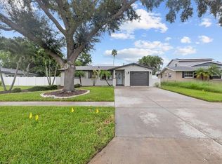 5801 Venetian Blvd NE, Saint Petersburg, FL 33703