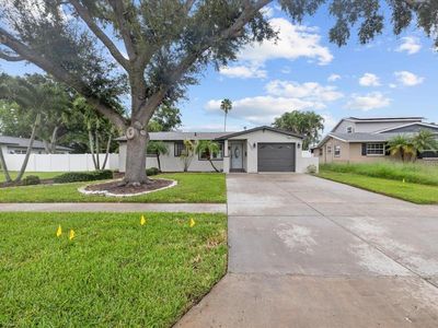 5801 Venetian Blvd NE, Saint Petersburg, FL, 33703