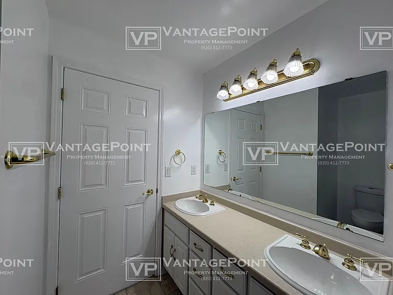 1684 Twin Lakes Cir #1 — Photo 24