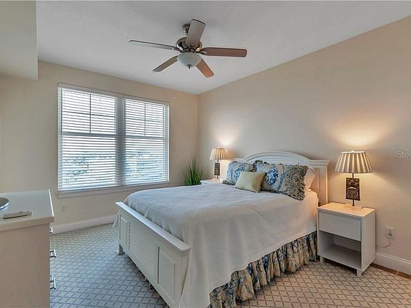 3rd image of 345 Bayshore Blvd APT 913
