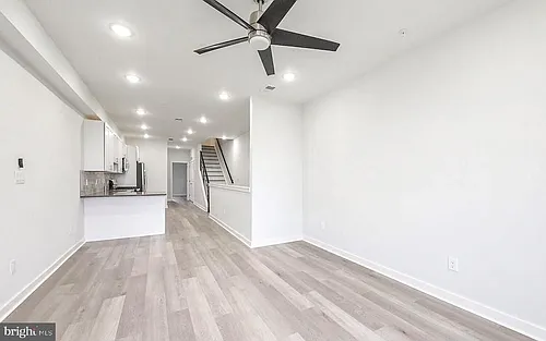 5217 Irving St #2 Photo 1