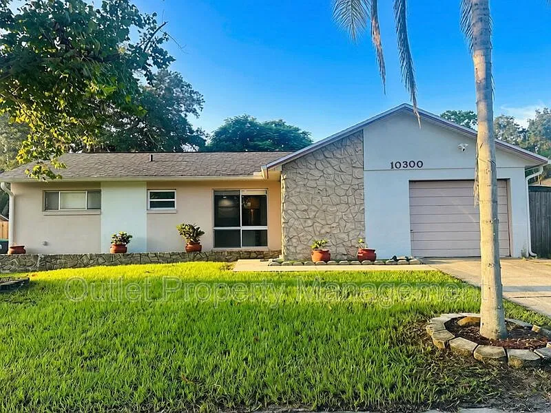 10300 Arbor Ridge Trl