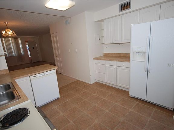 4th image of 4715 Bay St NE APT 127