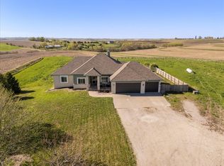 27896 Chestnut Rd, Treynor, IA 51575