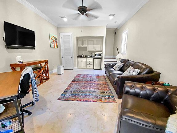 3rd image of 2503 Vineyard Ln