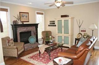 4th image of 8147 W 263rd St