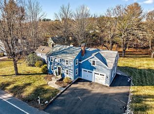 425 Bedford St, Concord, MA 01742