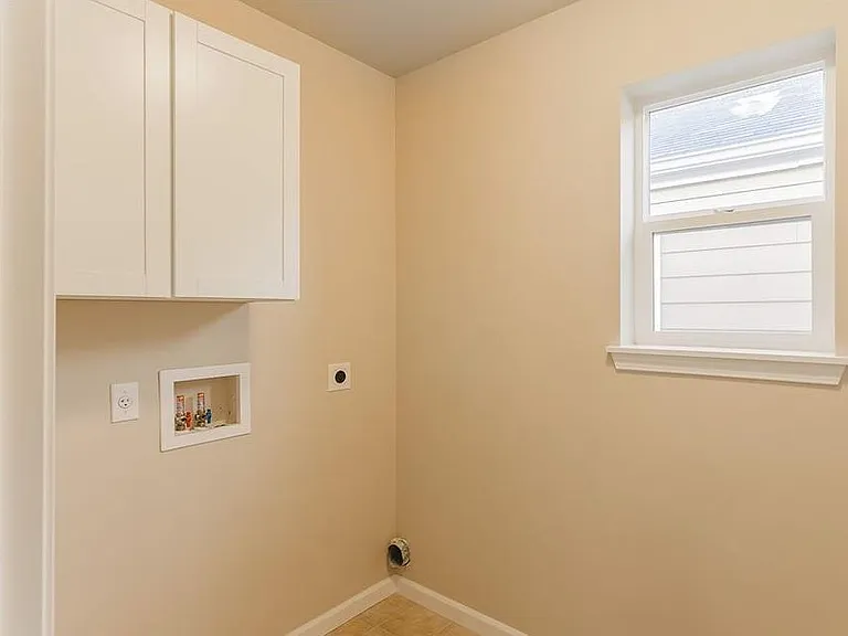 4443 Fairweather St NE — Photo 16