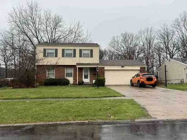 5601 Sequoia Dr, Parma, OH 44134