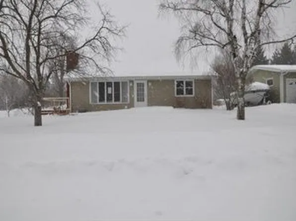 105 Halls Hill St, Ellsworth, WI 54011